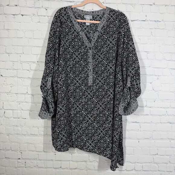 Catherines Tunic Blouse Women Plus 3X Black White Asymmetrical Hem Abstract Top - Picture 1 of 11